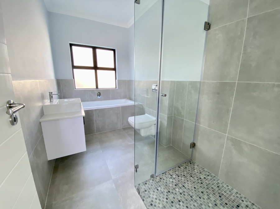 4 Bedroom Property for Sale in Sandown Western Cape